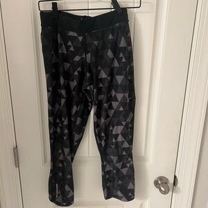 Geometric Patterned Black and Gray Leggings